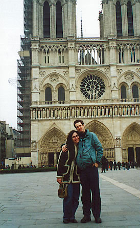 Amanda and I in front of Notre Dame de Paris